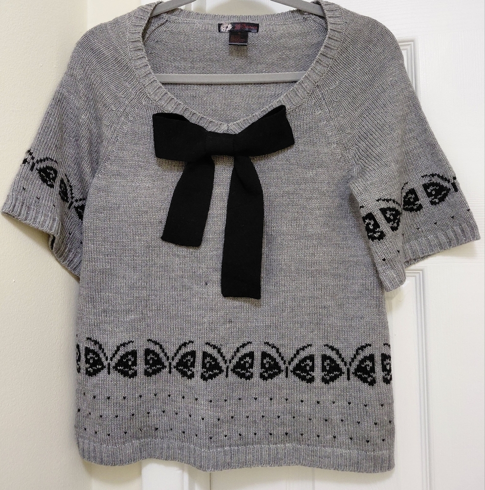 Gray Sweater with Black Bow Detail